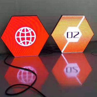 Panneau d'affichage LED créatif imperméable à l'eau / écran LED hexagonal intérieur